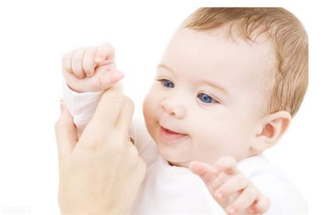 如何護理嬰兒？